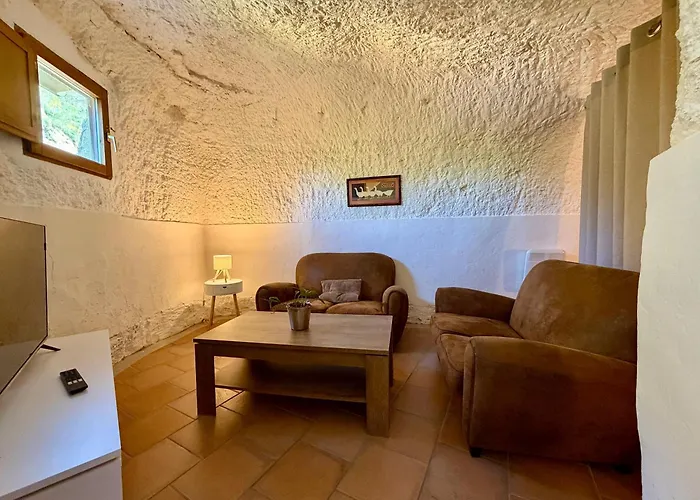 Cuevas De Las Bardenas